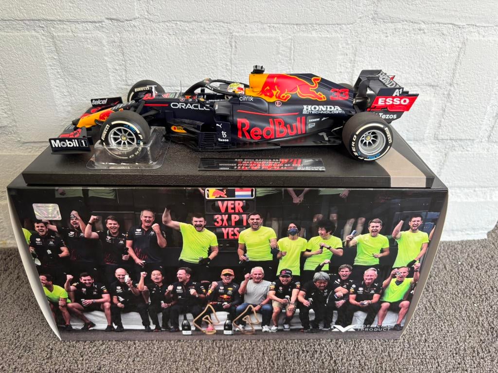 Max verstappen RB16B winner oostenrijk 2021 1:18 model, Ophalen of Verzenden, Zo goed als nieuw, Formule 1