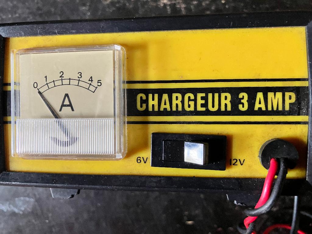 Acculader, Ophalen of Verzenden, Gebruikt