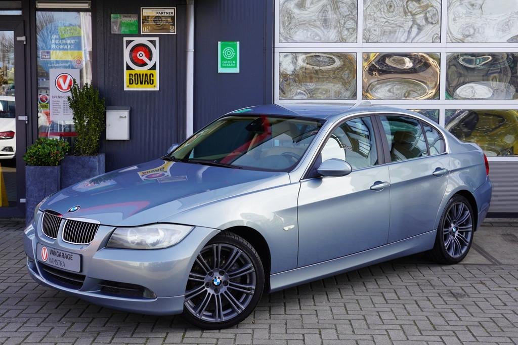 BMW 3-serie 325i 218PK Automaat Leder/Clima/Cruise/PDC/Navi, Auto's, BMW, Automaat, Achterwielaandrijving, Gebruikt, 2497 cc