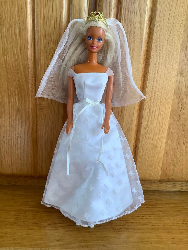 Vintage Barbie met bruidsjurk van Mattel, Kinderen en Baby's, Ophalen of Verzenden, Gebruikt, Barbie
