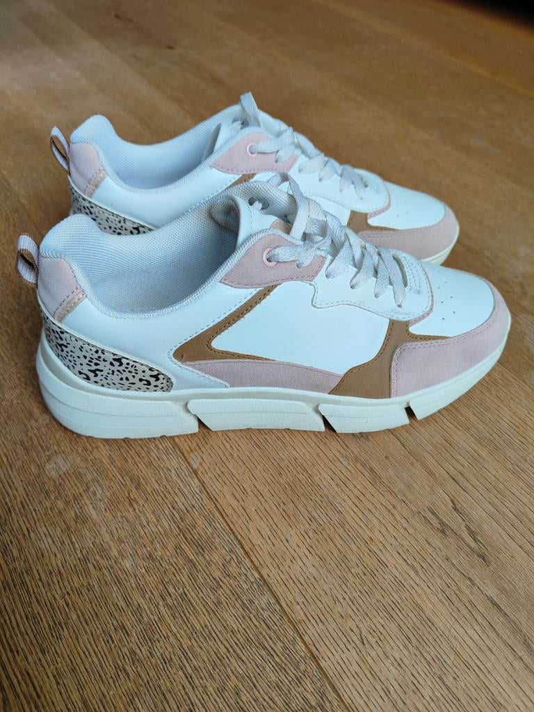 Trendy Oxmox sneakers (van Haren) - Maat 42, Oxmox, Wit, Ophalen of Verzenden, Sneakers of Gympen