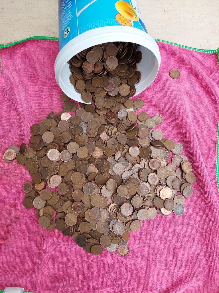 Bijna 3 kg 1 centen, Ophalen of Verzenden, Overige landen