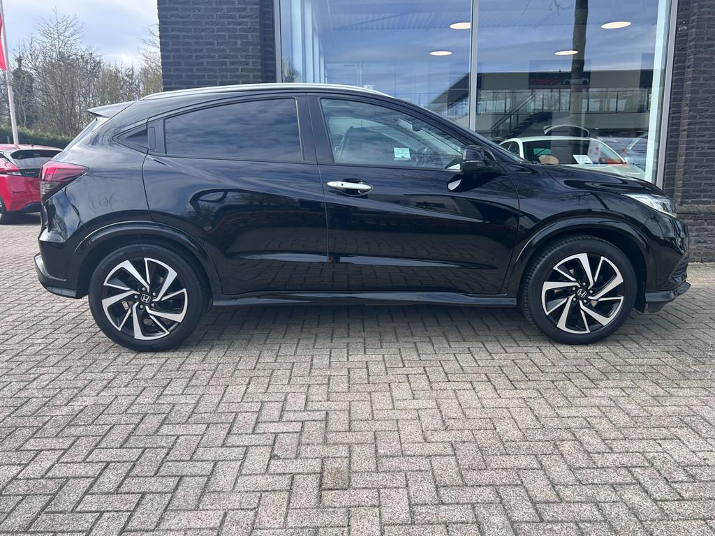 Honda HR-V 1.5 i-VTEC Executive | Pano dak | Trekhaak | Came, 15 km/l, Leder en Stof, Zwart, Bedrijf