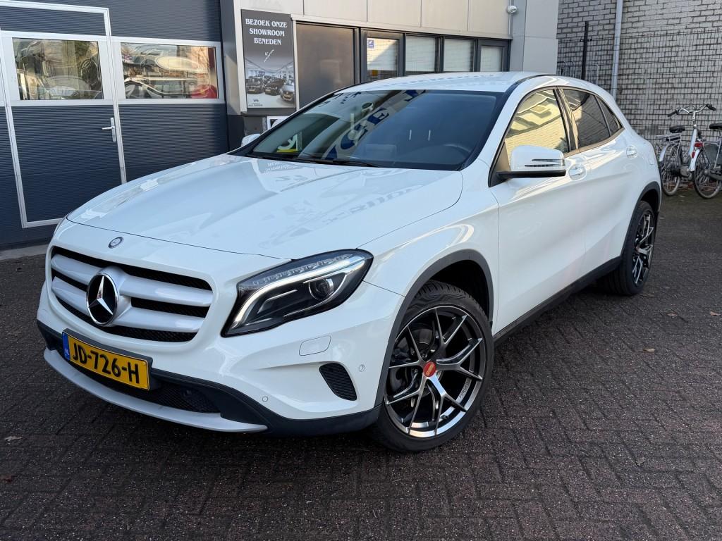 Mercedes-benz GLA-KLASSE 180 AMBITION  , nette staat,stoel v, Automaat, Gebruikt, Euro 6, 4 cilinders