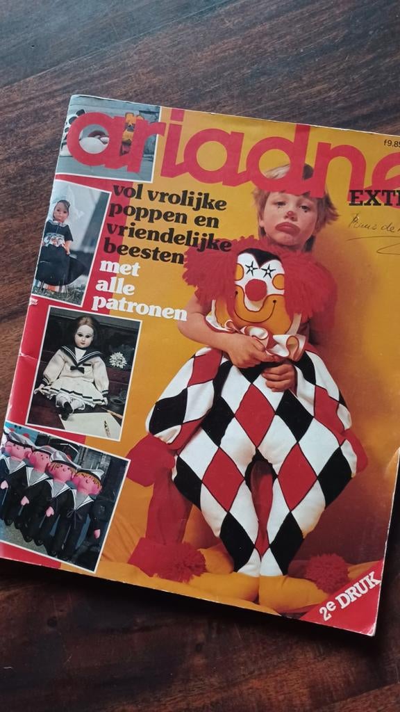 Vintage, Ariadne,  poppen en beesten met kleertjes maken, Boeken, Ophalen of Verzenden, Zo goed als nieuw, Poppen maken