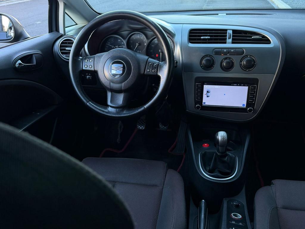 Seat Leon 1.6 Sportstyle|navi|trekhaak, Auto's, Gebruikt, 4 cilinders, Leon, Euro 4