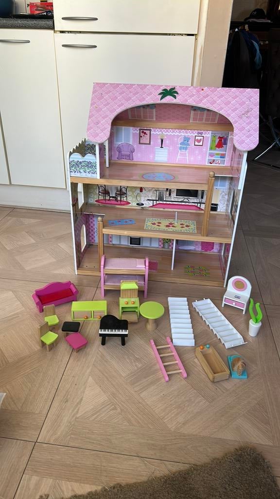 Poppenhuis met accessoires 60x32x70 cm, Ophalen, Zo goed als nieuw, Poppenhuis