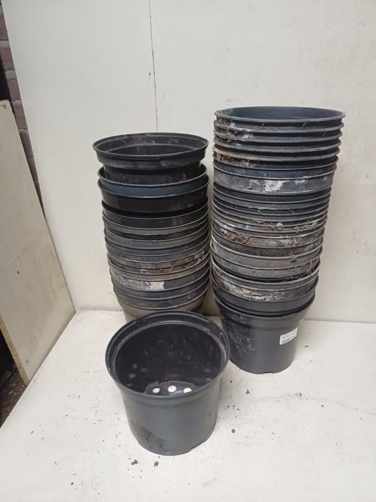OPRUIMINGS ACTIE Diverse kweekpotten plantenpotten 5 liter, Tuin en Terras, Bloempotten, Kunststof, Gebruikt, Rond, Ophalen of Verzenden
