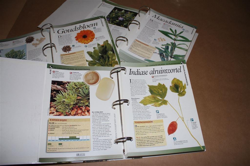 De Geheime Wereld van de Kruiden. 3 delen compleet., Boeken, Ophalen of Verzenden, Zo goed als nieuw