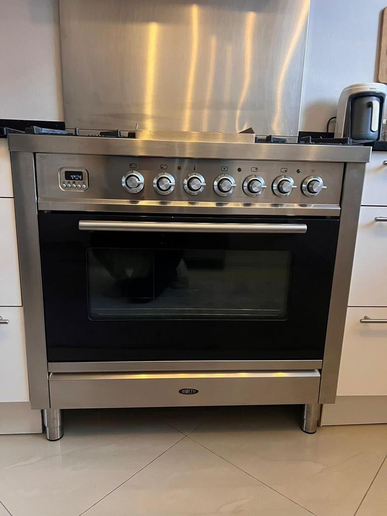 Boretti fornuis 5 pits 90 cm RVS – zo goed als nieuw!, 60 cm of meer, Ophalen of Verzenden, Zo goed als nieuw, Gas