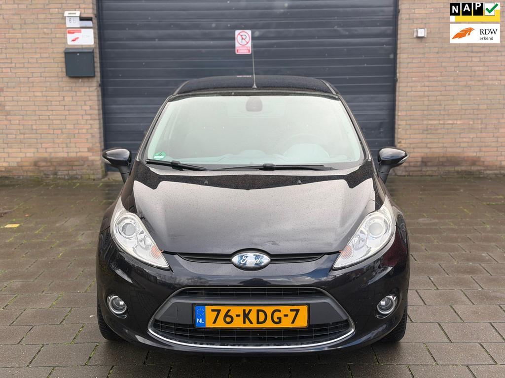 Ford Fiesta 1.4 Titanium Apk cruise Control Clima elektrisch, Voorwielaandrijving, Euro 5, Stof, Parkeersensor