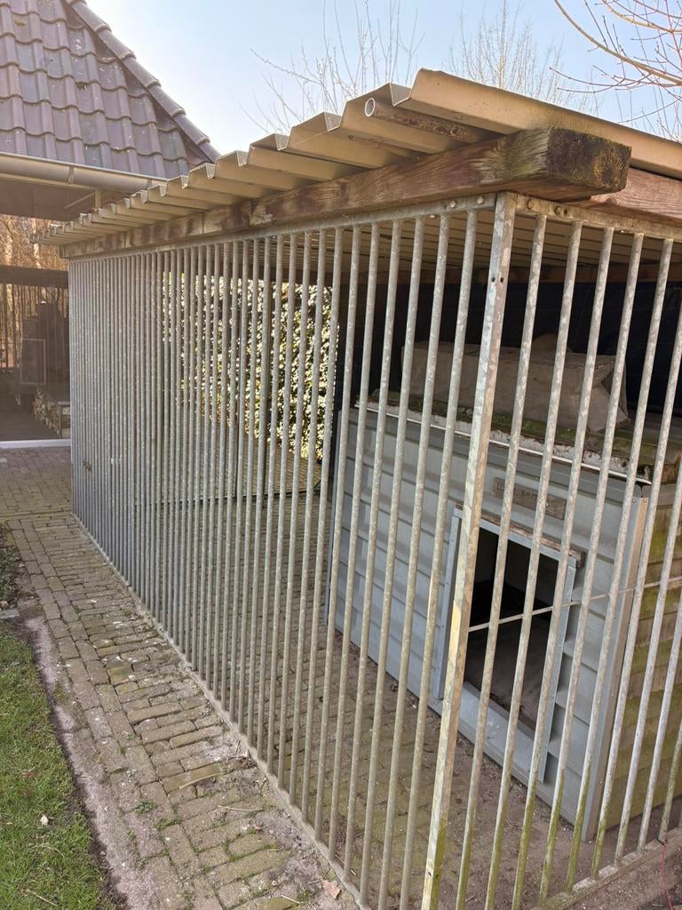 Hondenren met inpandig  nachthok, Ophalen, Gebruikt, 110 cm of meer, 100 cm of meer