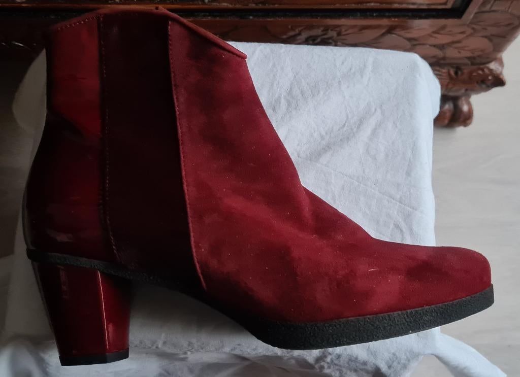 Nieuw, rood, laarzen, mt 39, merk Pocco Pazza, Kleding | Dames, Schoenen, Lage of Enkellaarzen, Nieuw, Ophalen of Verzenden, Rood