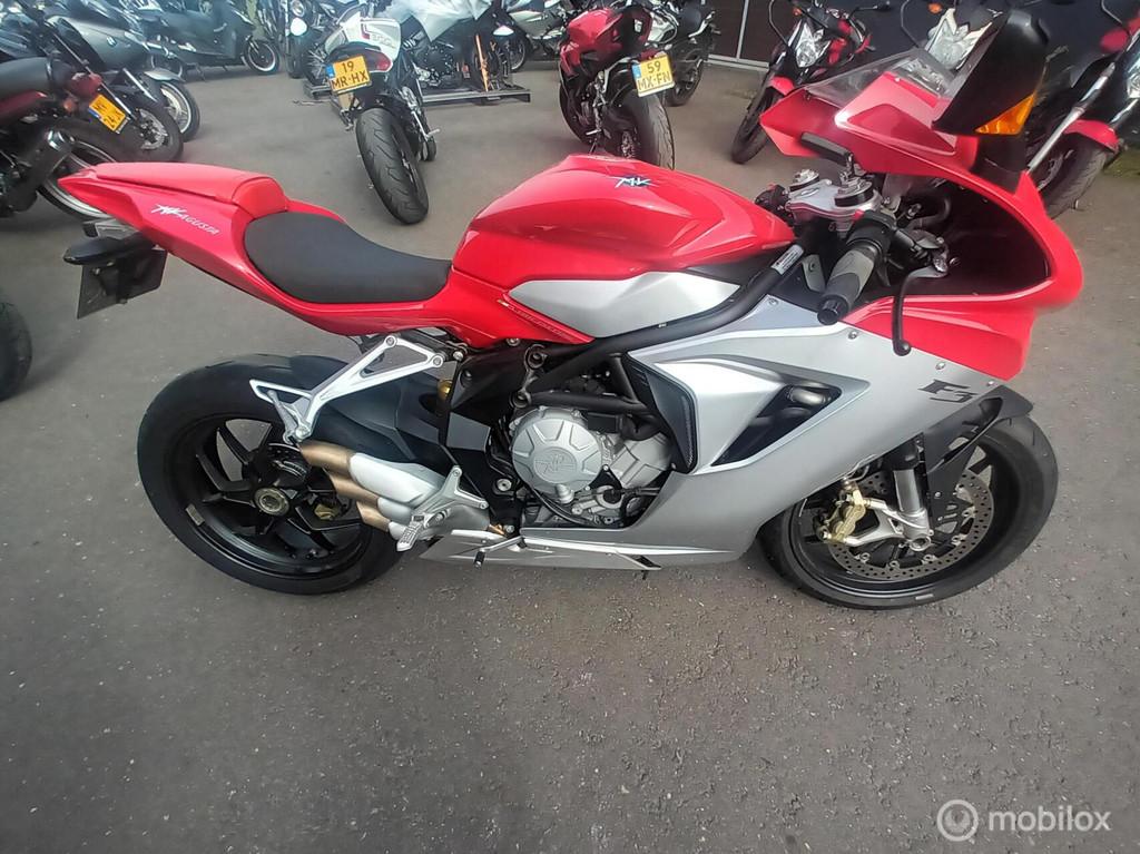 Nieuwstaat MV Agusta F3 675 4000 KM! Inruil Kan