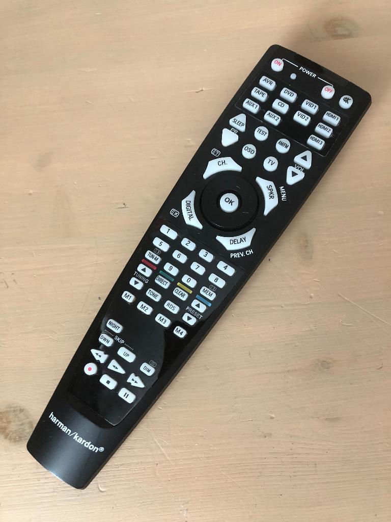 afstandsbediening harman/kardon AVR 156/158, Audio, Tv en Foto, Afstandsbedieningen, Ophalen of Verzenden, Zo goed als nieuw, Origineel
