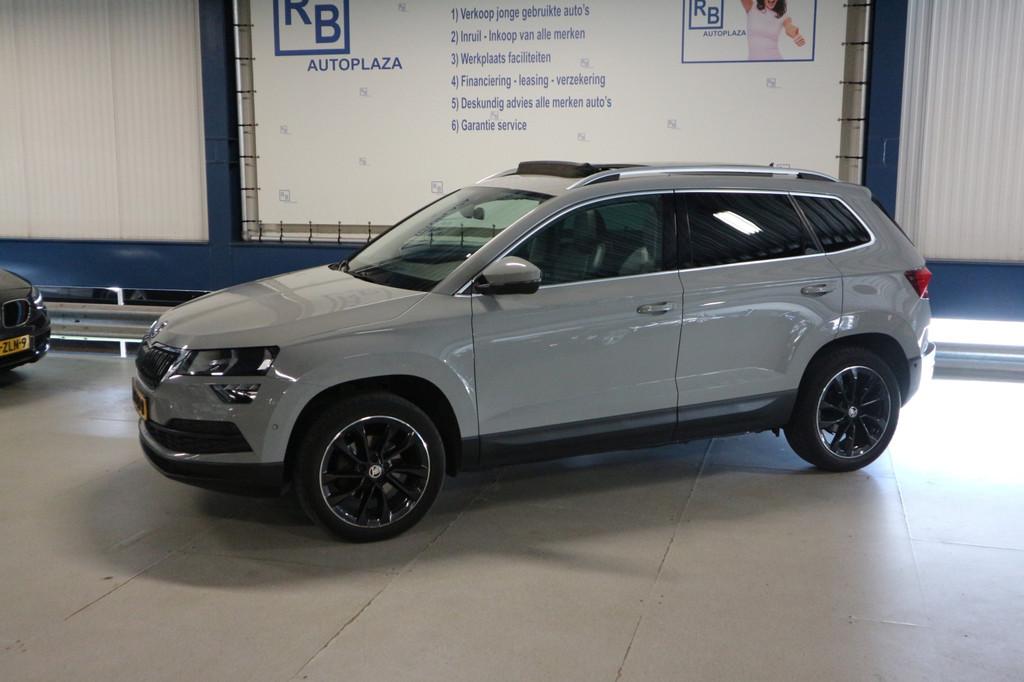 Skoda KAROQ 1.5 TSI ACT Style Business FULL OPTIONS/ FULL HI, Euro 6, 4 cilinders, 150 pk, 690 kg