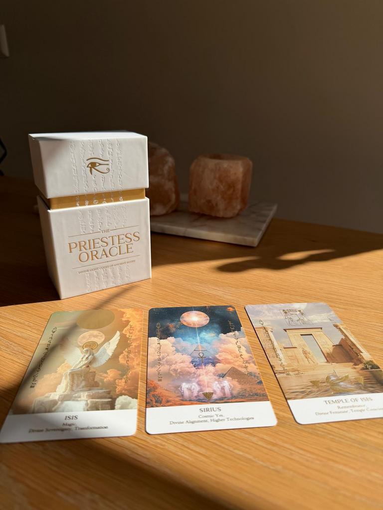 Priesteressen orakel kaarten - ancient egypt, Verzenden, Zo goed als nieuw, Tarot of Kaarten leggen, Overige typen