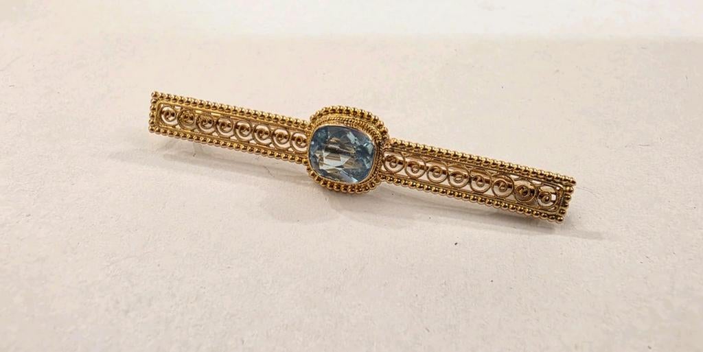 Vintage 14 karaats gouden broche Aquamarijn filigrain stijl, Sieraden, Tassen en Uiterlijk, Broches, Zo goed als nieuw, Goud, Goud