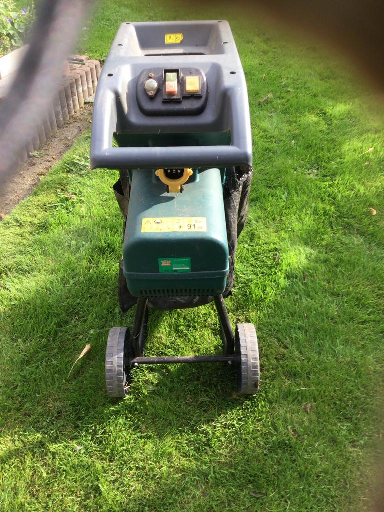 Top Craft Hakselaar - Krachtige Tuinhulp, Ophalen, Gebruikt, Elektrisch, Met opvangzak