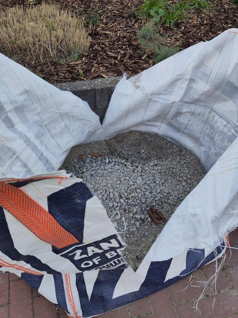 Menggranulaat/stol ongeveer 3 kruiwagens, Ophalen, Nieuw