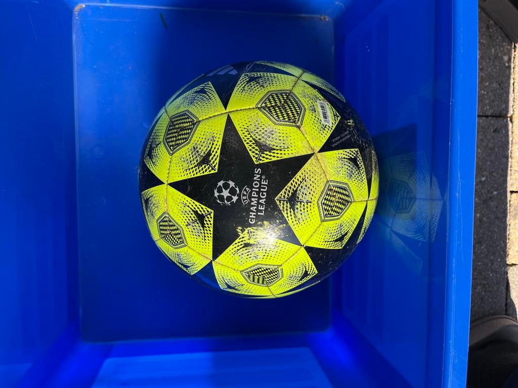 Adidas Champions League voetbal, Ophalen of Verzenden, Gebruikt, Bal
