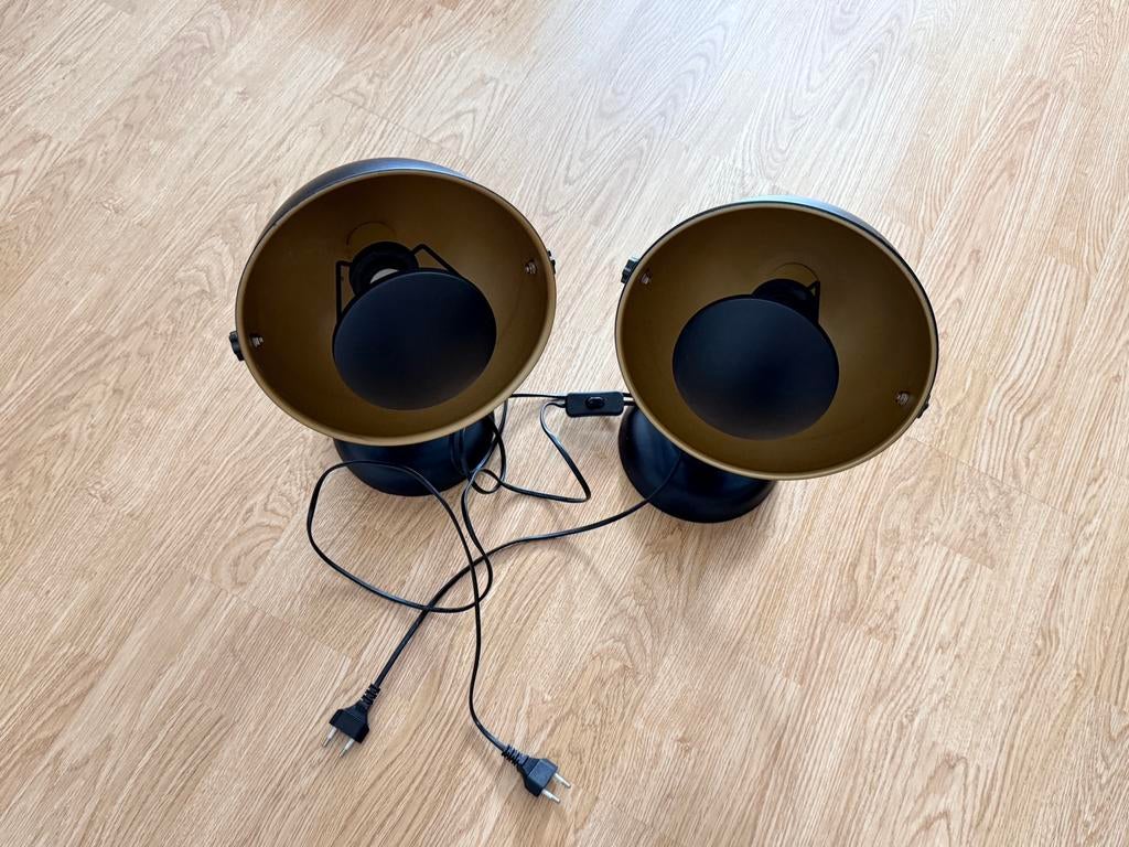 Twee moderne tafellampen zwart met goud, Huis en Inrichting, Lampen | Tafellampen, Ophalen of Verzenden, Gebruikt