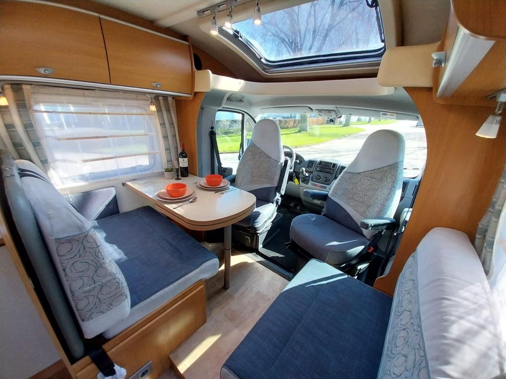 Mooie Bürstner Nexxo T 720 met extra lage enkele be, Niet ingevuld, Ringverwarming, Treinzit, Tot en met 3