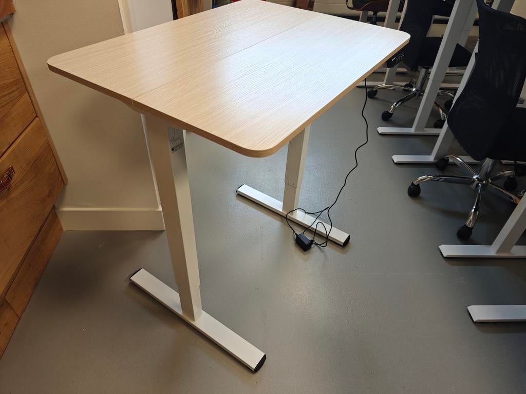 Zit-sta bureau in hoogte verstelbaar, Huis en Inrichting, Ophalen, In hoogte verstelbaar, Nieuw