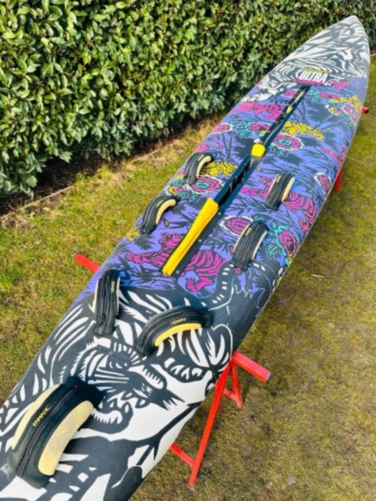 Mistral Equipe II, or Fanatic Ultra Cat windsurf wanted, Watersport en Boten, Gebruikt, 300 cm of meer, Ophalen of Verzenden, Minder dan 5 m²