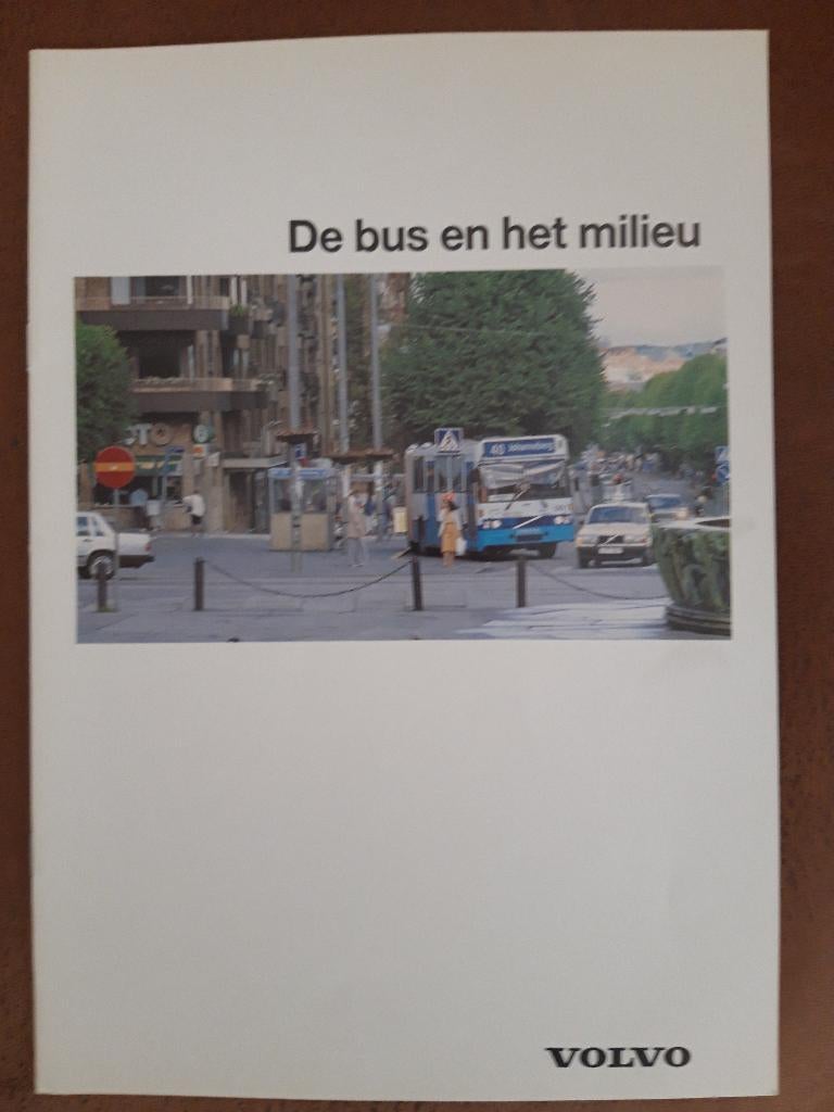 Volvo Bus - brochure de bus en het milieu - 1989, Boeken, Auto's | Folders en Tijdschriften, Zo goed als nieuw, Volvo, Ophalen of Verzenden