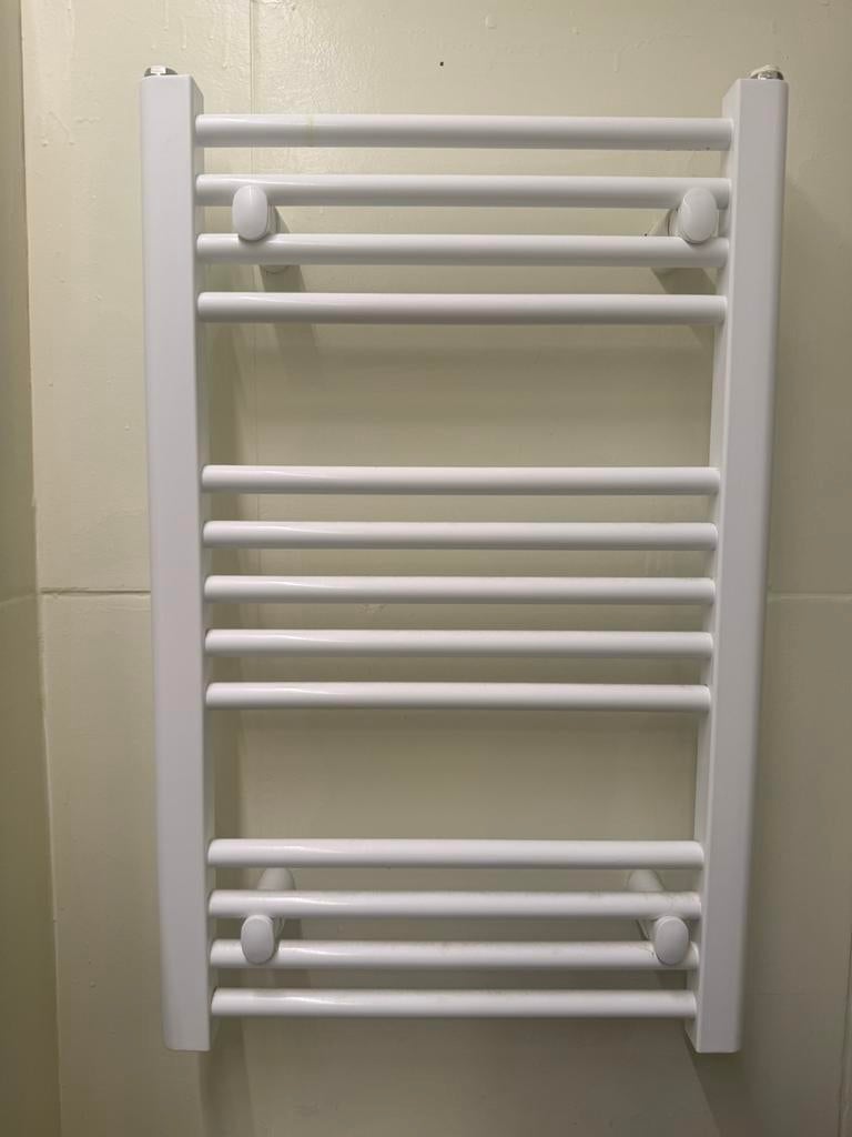 Badkamer radiator 70x45cm ongebruikt, Ophalen, Zo goed als nieuw