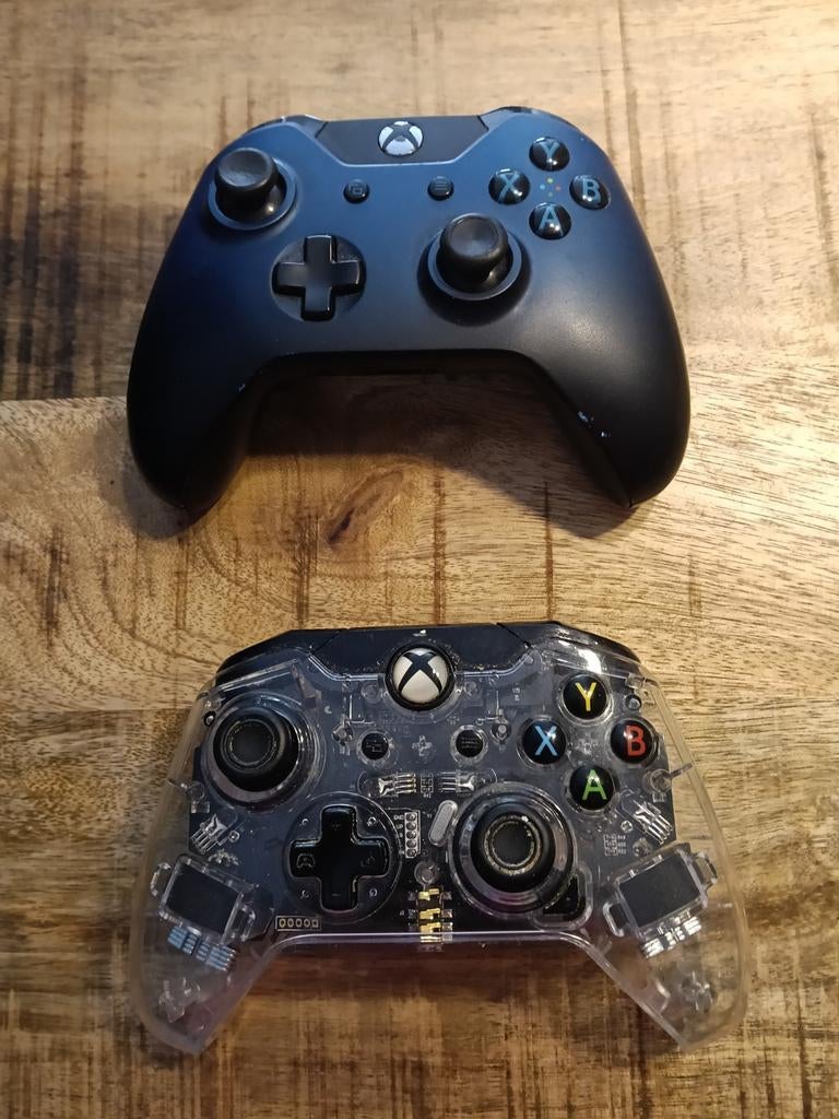 Xbox One controller en Xbox One controller Afterglow, Ophalen, Nieuw, Controller, Xbox One