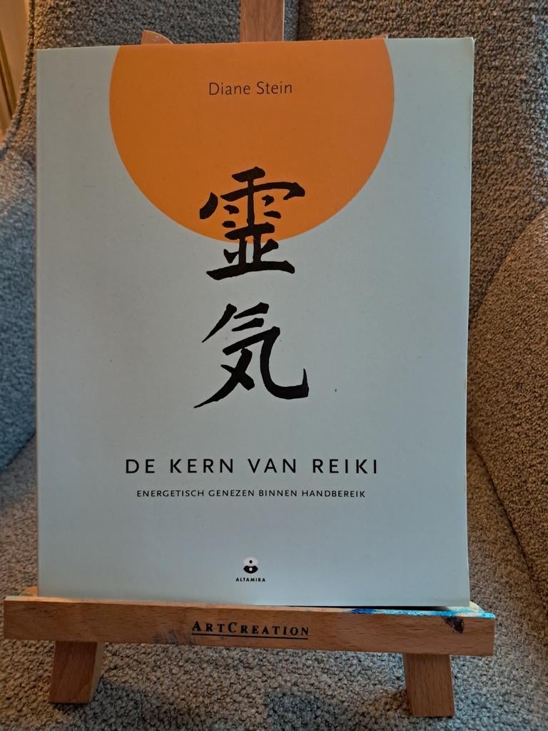 De Kern van Reiki: Energetisch Genezen Binnen Handbereik, Boeken, Ophalen of Verzenden, Zo goed als nieuw, Kruiden en Alternatief
