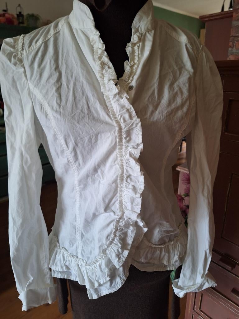 Blouse jasje 40 wit met roesjes stretch, Ophalen of Verzenden, Zo goed als nieuw, Maat 38/40 (M), Wit