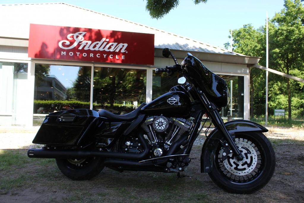 Harley-Davidson Street Glide FLH-X