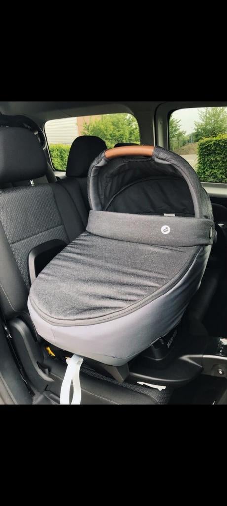 Maxi-Cosi Jade Reiswieg + Isofix Familyfix 3, Zo goed als nieuw, Isofix, Slaapstand, Maxi-Cosi