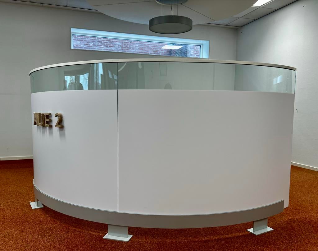 Baliescherm receptie glas, Receptie of Entree, Ophalen, Gebruikt, Inrichting