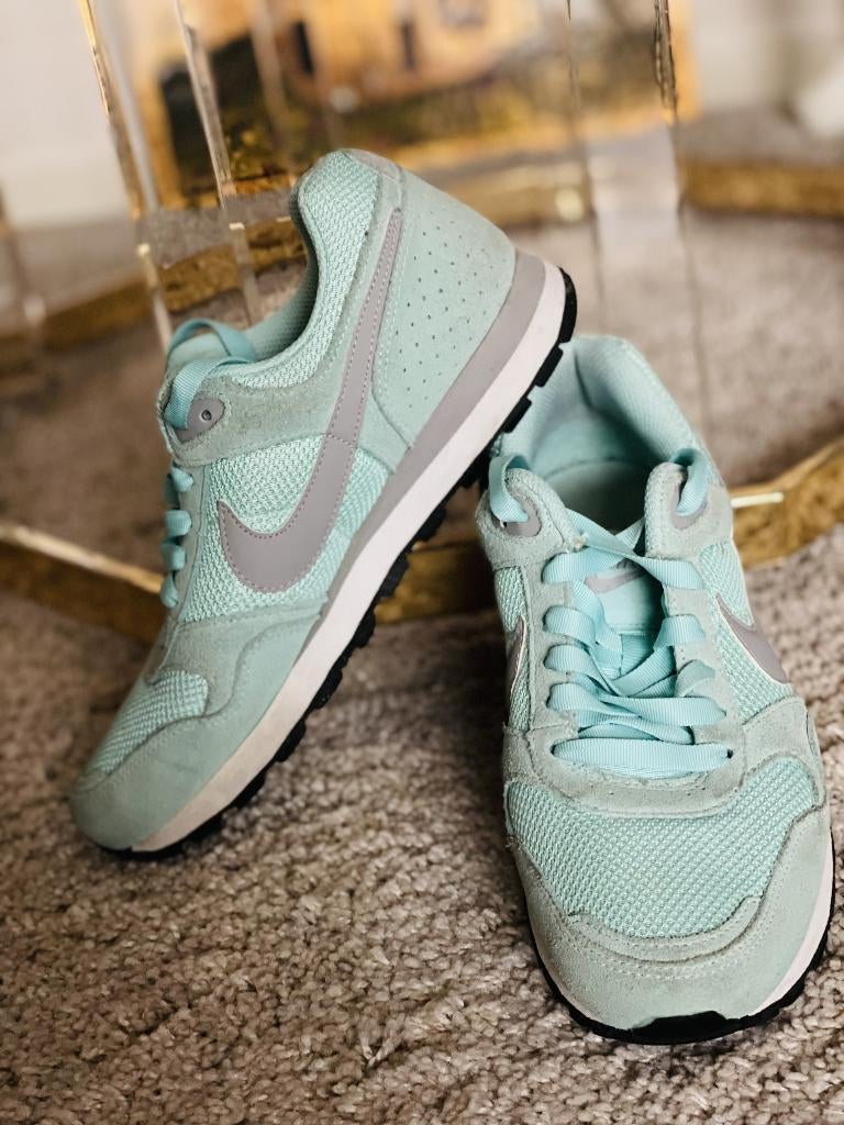 Nike sneakers mt 36,5, Kleding | Dames, Schoenen, Nike, Ophalen of Verzenden, Groen, Sneakers of Gympen