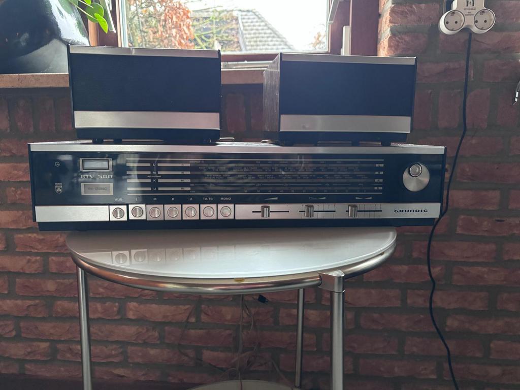 Retro vintage Grundig RTV 500 radio inclusief boxen., Ophalen of Verzenden