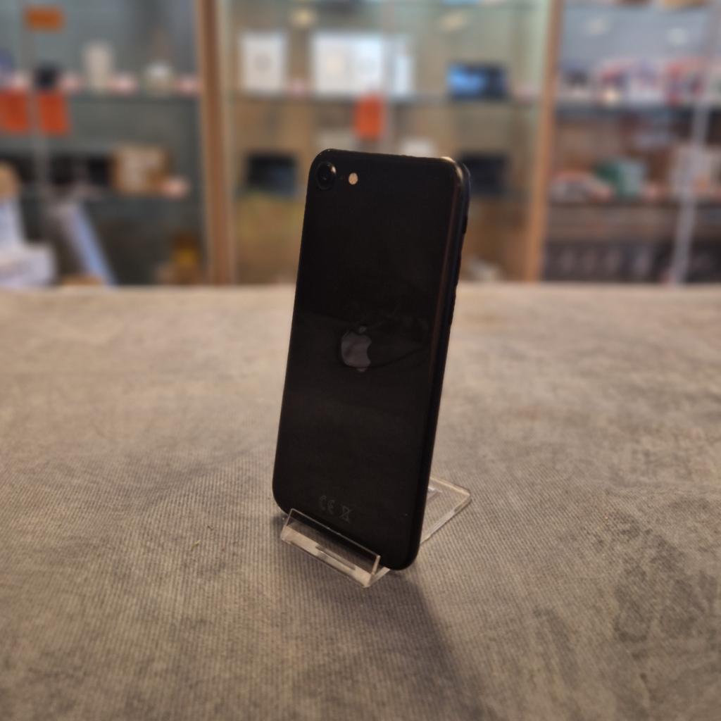 Apple iPhone SE 2020 64GB iOS 26 - In Nette Staat, Apple, Zo goed als nieuw, Support@apple.com, One Apple Park Way
Cupertino, CA 95014
United States