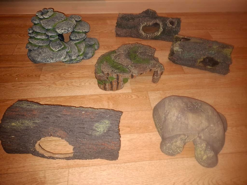 6 kunststof reptielen/hamster huisjes te koop, Ophalen, Zo goed als nieuw