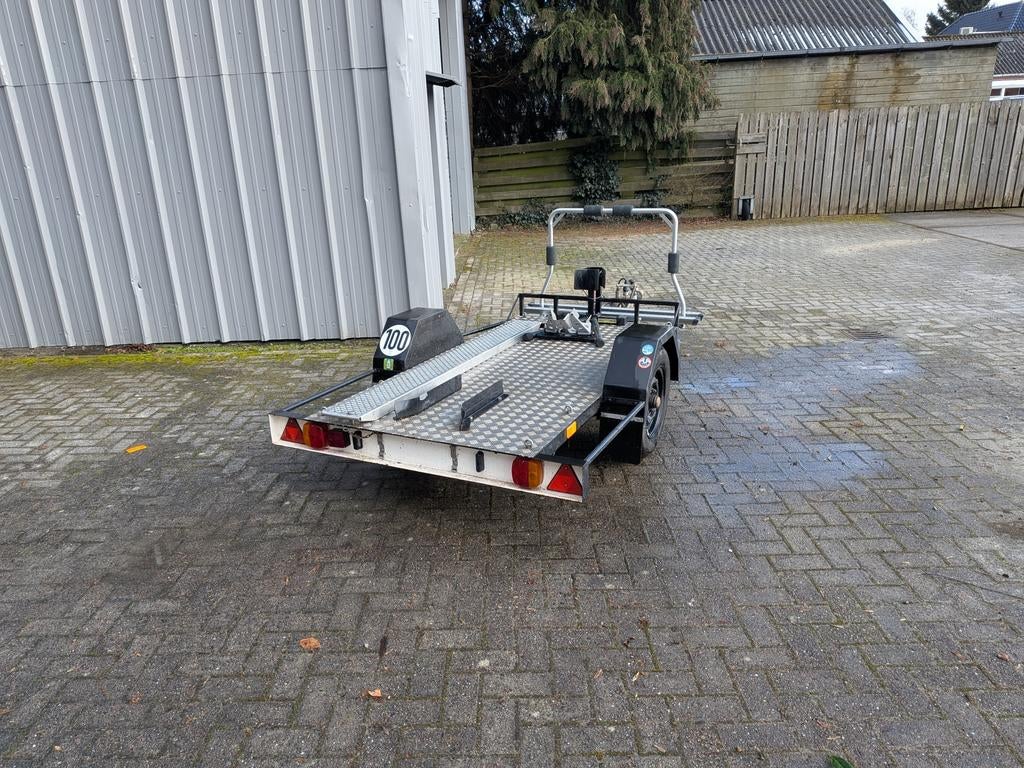 Motoraanhanger, Ophalen, Gebruikt