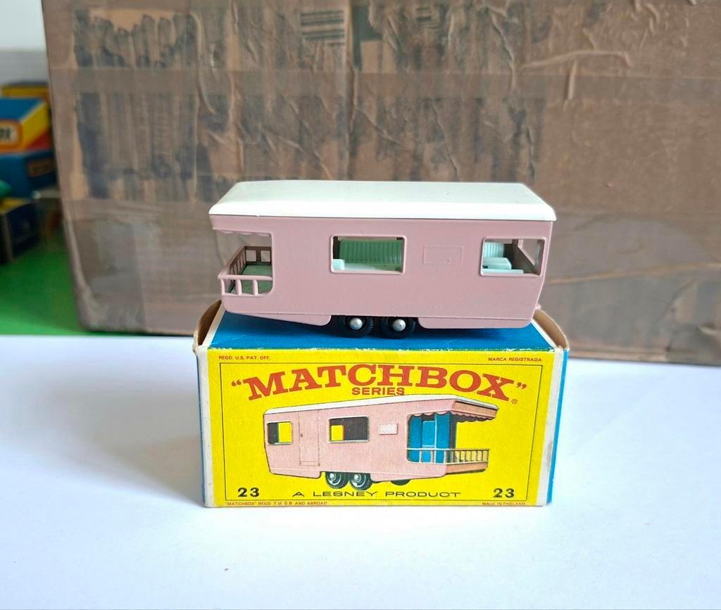 Matchbox 23 trailer caravan, Ophalen of Verzenden, Zo goed als nieuw, Bus of Vrachtwagen, Matchbox