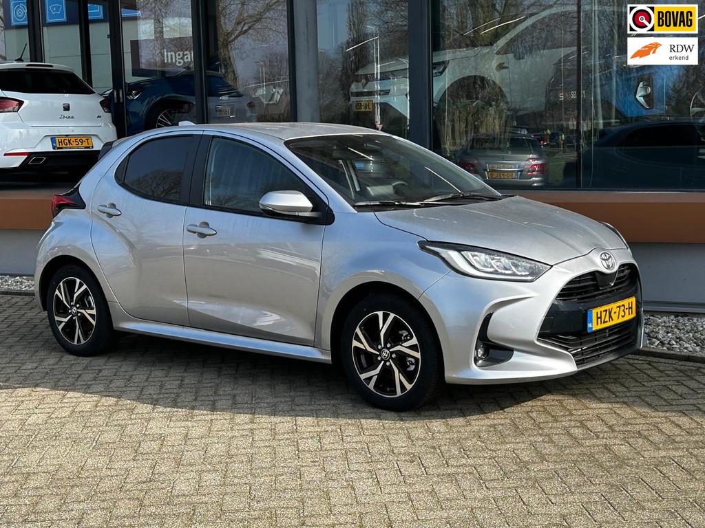 Toyota Yaris 1.5 Hybrid Dynamic/Adap.Cruise/Led, Gebruikt, 116 pk, Bedrijf, 857 km