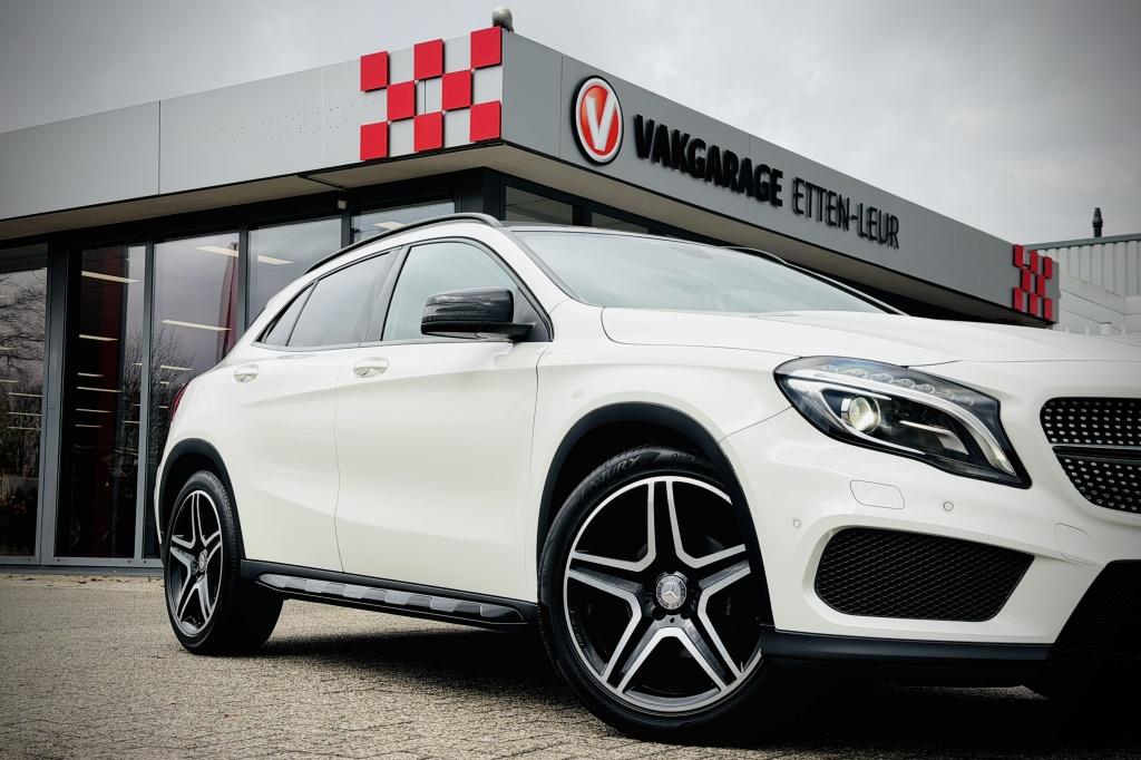 Mercedes-Benz GLA 200 Amb Comfort AMG PAKKET / CAMERA / SCHU, Automaat, 12 maanden, Gebruikt, Euro 6