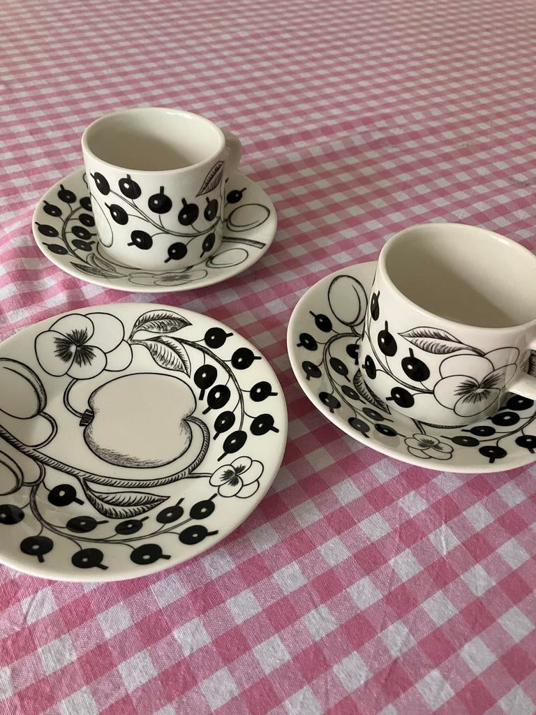 Arabia Finland Paratiisi kopjes en schotels (3 sets), Ophalen