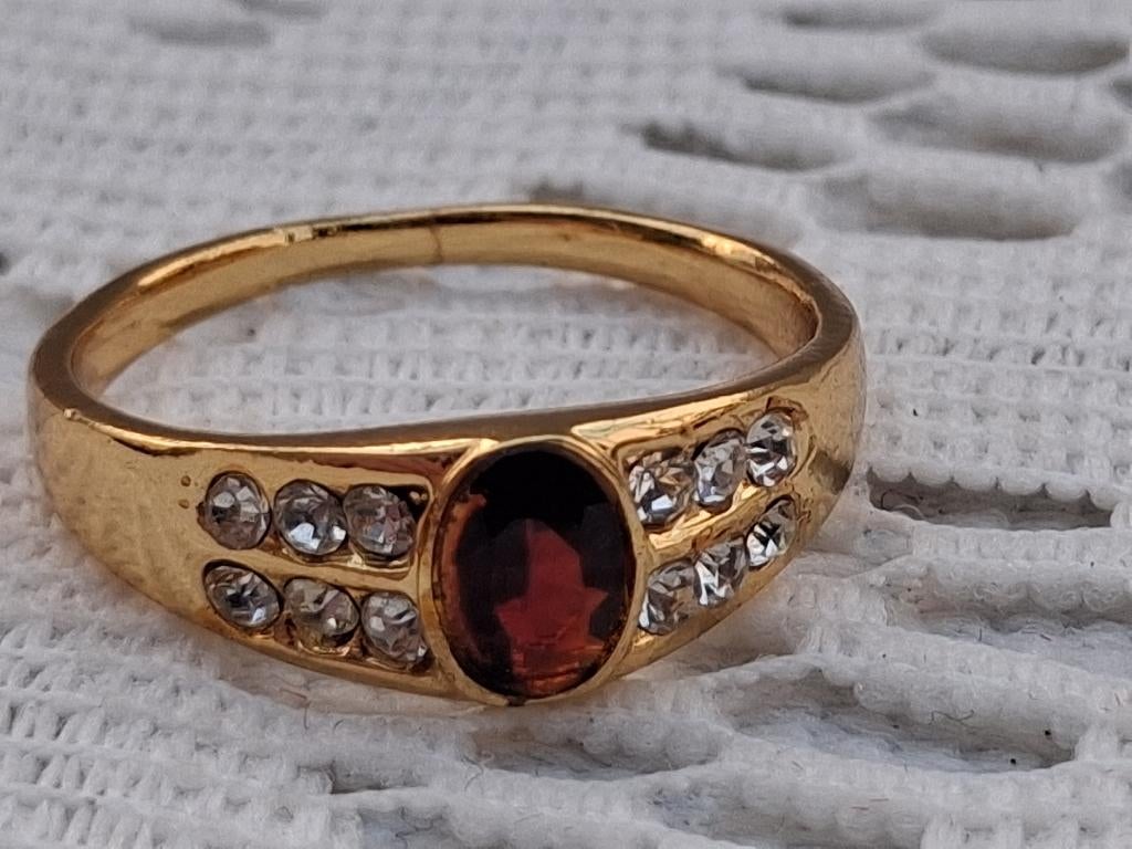 Oude ring, Verzenden, Overige materialen, Ring, Met edelsteen