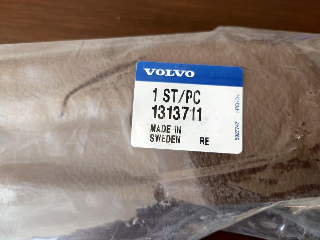 Volvo 240 Armsteun linksachter Bruin NOS! PN 1313711, Auto-onderdelen, Interieur en Bekleding, Ophalen, Nieuw, Volvo