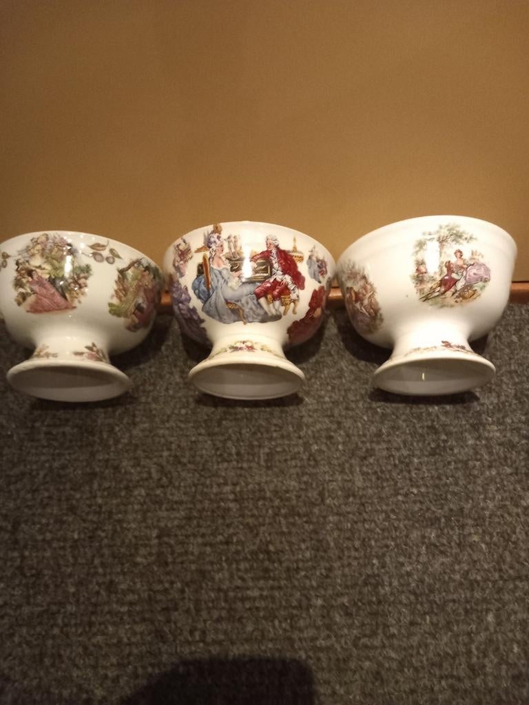 3 kastkommen Royal Schwabap, Ophalen of Verzenden