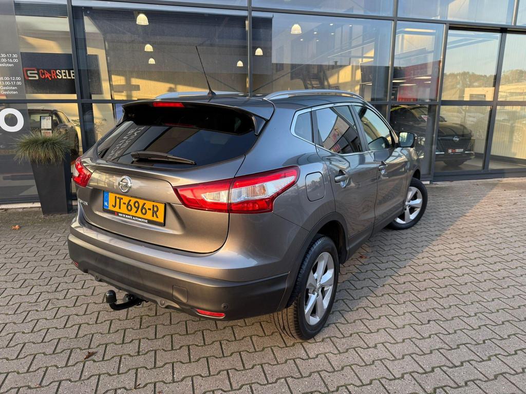 Nissan Qashqai 1.6 Tekna 17" *Trekhaak & Stoelverwarming*, Voorwielaandrijving, 1618 cc, Gebruikt, 4 cilinders